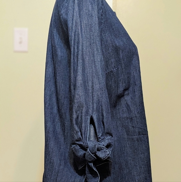 Talbots Petite Denim Top. Tie-Sleeve 3/4 length. Scoop neckline. Size MP - Picture 3 of 13